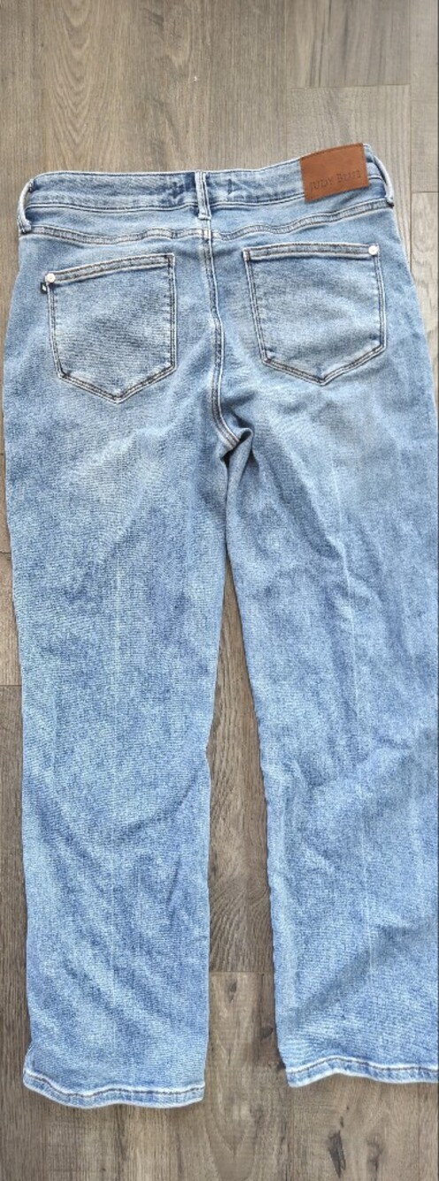Judy Blue Light Wash Straight Leg Jeans with Button Fly - Picture 4 of 4